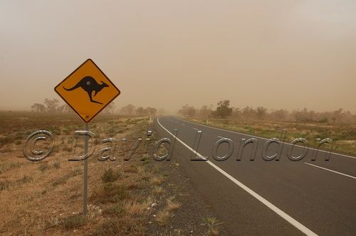 roo-sign-dust-storm02